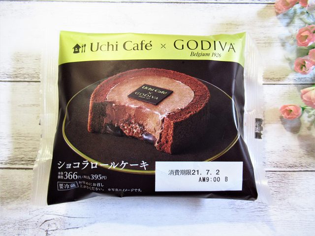 ローソンUchi Café×GODIVA　ショコラロールケーキ