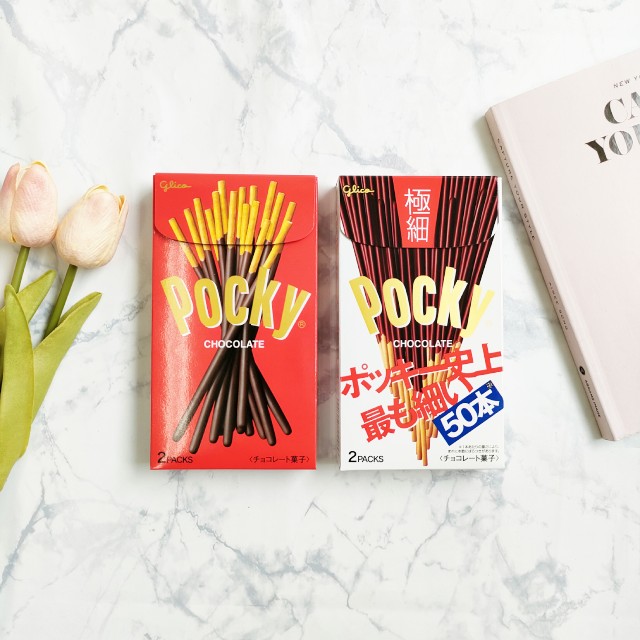 「グリコ　ポッキー　チョコレート／ポッキー　チョコレート　極細」いずれか1個を買うと「グリコ　ポッキー　濃い深み抹茶／つぶつぶいちご／アーモンドクラッシュ」いずれか1個との無料引換券がもらえる！