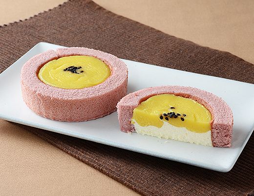 Uchi Café×おいもやさん興伸　スイートポテト風ロールケーキ